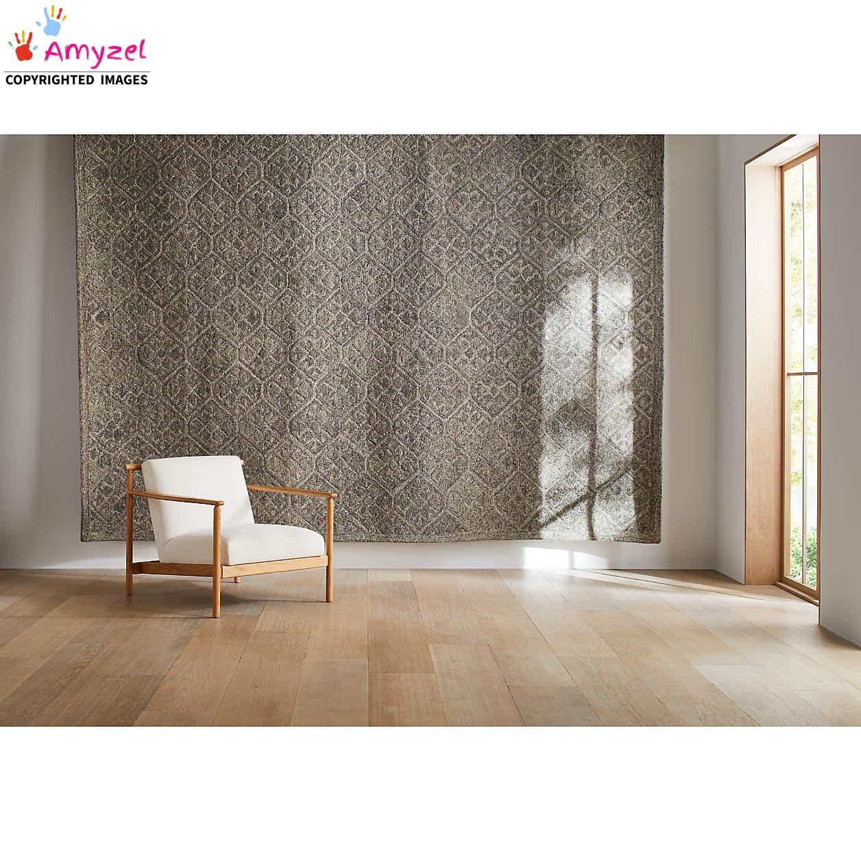 Designer Luxurious Lounge Chair Designer Luxurious Lounge Chair